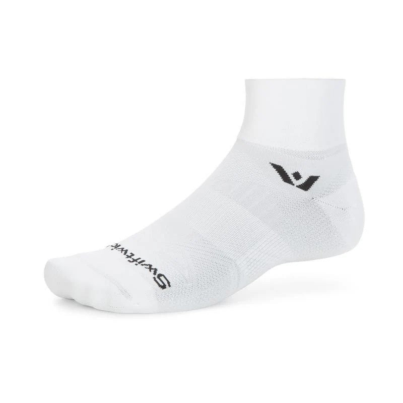 Swiftwick Aspire Quarter Crew
