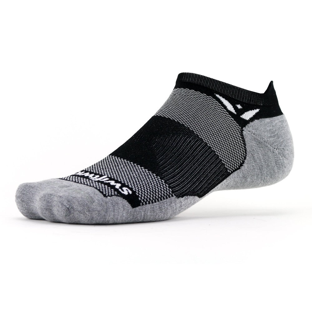 Swiftwick Maxus Zero Tab sock in black